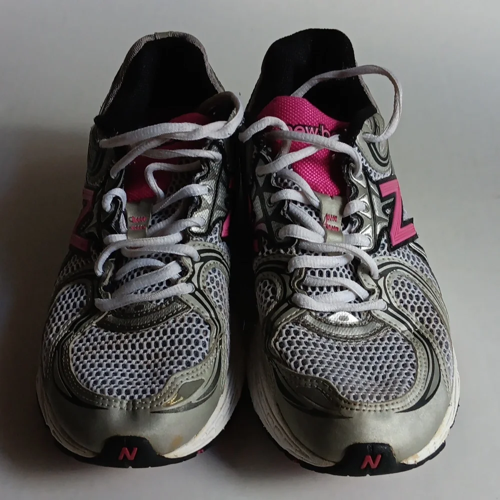 NEW BALANCE WOMEN'S ATHLETIC SHOES PINK &  GRAY - Picture 3 of 6